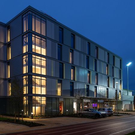 Elite Athlete Centre And Hotel Лоубъро Екстериор снимка